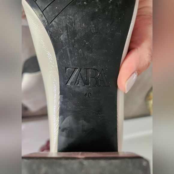 Zara Patent Faux leather Ecru Off White Booties sz 40 - Picture 8 of 10